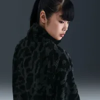 Nike Sportswear женская High-Pile Fleece Куртка цвет черный