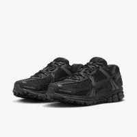 Nike Zoom Vomero 5 чоловічі Кросівки колір чорний