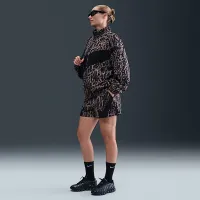 Nike Sportswear жіноча Woven Printed шорти колір чорний
