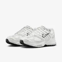 Nike Air Pegasus 2005 женская Кроссовки цвет белый