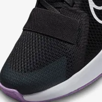 Nike MC Trainer 2 Women’s для тренування Кросівки колір чорний