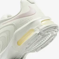 Nike Air Max Fire жіноча Кросівки колір білий