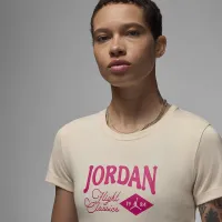 Nike Jordan жіноча Graphic Slim футболка колір коричневий