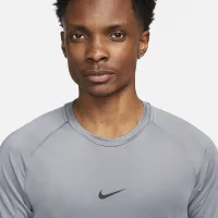 Nike Pro чоловічі Dri-FIT Slim Short-Sleeve Top колір сірий