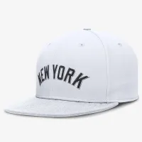 New York Yankees True мужские Nike Dri-FIT MLB Fitted Hat цвет белый