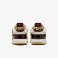 Nike Dunk Low LX жіноча Кросівки колір білий