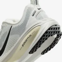 Nike Vomero 18 женская Road Running Кроссовки цвет белый