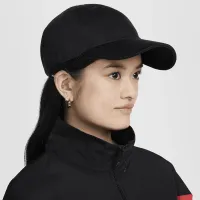 Nike Club Unstructuколір червоний Cap колір чорний
