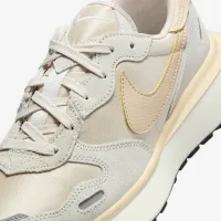 Nike Phoenix Waffle жіноча Кросівки колір білий