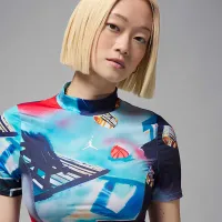 Nike Jordan жіноча Printed Short-Sleeve Knit Crop Top колір білий