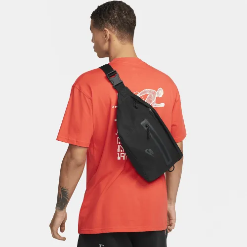 Nike Elemental Premium Fanny Pack (8L) колір чорний