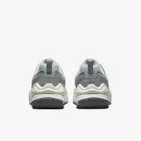 Nike Tech Hera жіноча Кросівки колір сірий