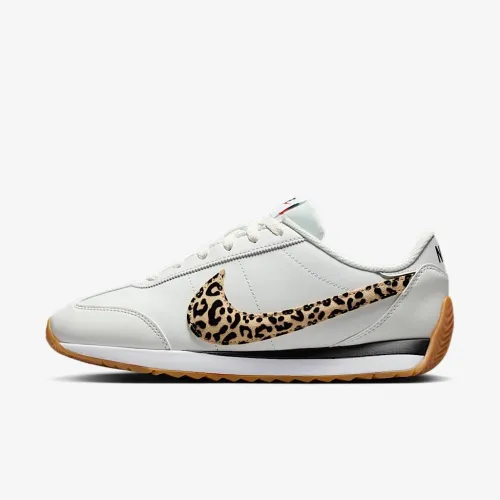 Nike Pacific Leather SE женская Кроссовки цвет белый