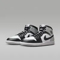Nike Air Jordan 1 Mid чоловічі Кросівки колір білий