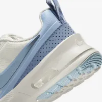 Nike Air Max Nuaxis женская Кроссовки цвет белый