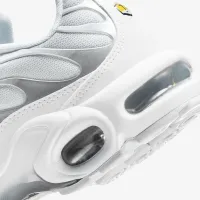 Nike Air Max Plus жіноча Кросівки колір білий