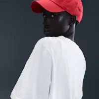 Nike Sportswear женская футболка цвет коричневый