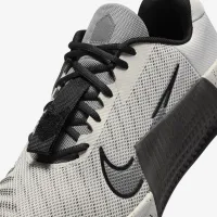 Nike Metcon 9 чоловічі для тренування Кросівки колір сірий