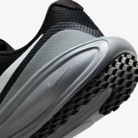 Nike Revolution 8 чоловічі Road Running Кросівки колір чорний
