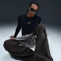 Nike Tech чоловічі Woven оверсайз Pants колір сірий
