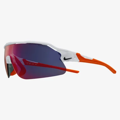 Nike Flyfree Shield Engineeколір червоний Field Tint колір білий