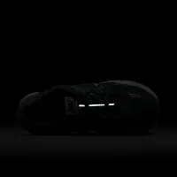 Nike Zoom Vomero 5 женская Кроссовки цвет зеленый