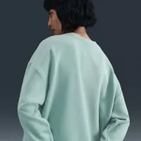 Nike Sportswear Club Fleece женская Loose Crew-Neck свитшот цвет зеленый