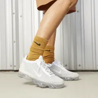 Nike Air Vapormax 2021 FK жіноча Кросівки колір білий