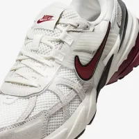 Nike V2K Run SE женская Кроссовки цвет белый