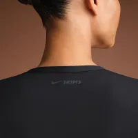 NikeSKIMS Weightless Layers жіноча Long-Sleeve Wrap Top колір чорний