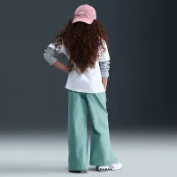 Nike Sportswear Big детские (Girls') Woven Wide-Leg Pants цвет зеленый
