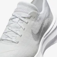 Nike Invincible 3 чоловічі Road Running Кросівки (Extra Wide) колір білий