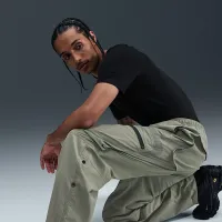 Nike Tech чоловічі Woven Cargo Pants колір зелений