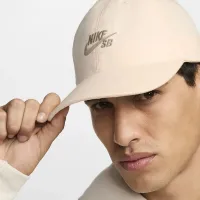 Nike SB Club Unstructuколір червоний Skate Cap колір коричневий