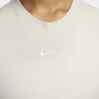 Nike Sportswear Essential жіноча Slim Cropped футболка колір коричневий
