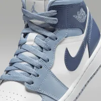 Nike Air Jordan 1 Mid женская Кроссовки цвет белый