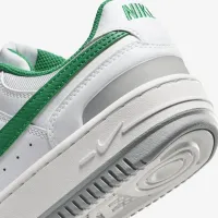 Nike Gamma Force жіноча Кросівки колір білий