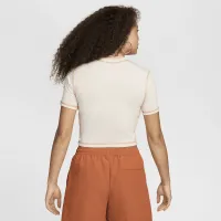 Nike Sportswear Chill Knit жіноча Slim Cropped футболка колір коричневий