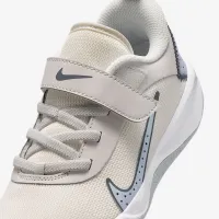 Nike Omni Multi-Court Little дитячі Кросівки колір сірий