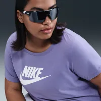 Nike Sportswear Essentials женская Logo футболка (большие размеры) цвет фиолетовый