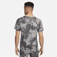 Nike Dri-FIT чоловічі Allover Print Short-Sleeve Yoga Top колір сірий