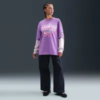Nike Sportswear женская оверсайз Graphic футболка цвет фиолетовый