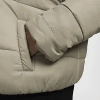 Nike Sportswear Classic Puffer женская Therma-FIT Loose Hooded Куртка (большие размеры) цвет зеленый