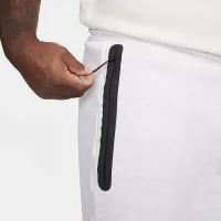 Nike Sportswear Tech Fleece чоловічі шорти колір коричневий