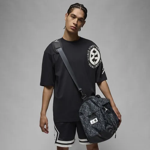 Nike Jordan Quai 54 Duffle (60L) колір чорний