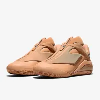 Nike SHAI 001 Кроссовки цвет коричневый