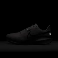 Nike Vomero 17 чоловічі Road Running Кросівки колір білий