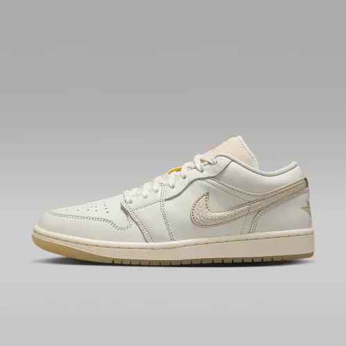 Nike Air Jordan 1 Low SE женская Кроссовки цвет белый