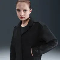 Nike Sportswear Tech Fleece женская Tailoцвет красный Куртка цвет черный