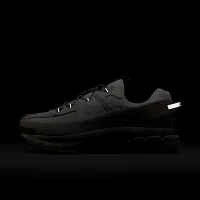 Nike Zoom Vomero Roam чоловічі Winterized Кросівки колір сірий